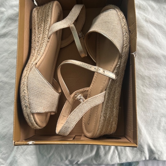 Espadrilles - Picture 3 of 3